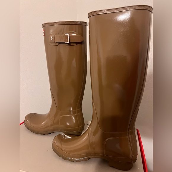 Hunter Women's Original Tall Gloss Rain Boots 7 - Picture 4 of 8